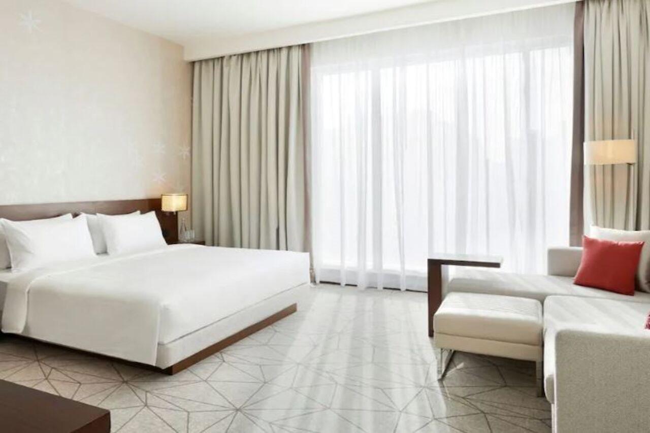 Hyatt Place Dubai Al Rigga Residences Bagian luar foto